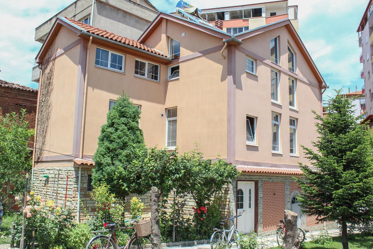 Vila Topciu Pogradec Buitenkant foto